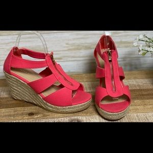 Coral wedge shoes